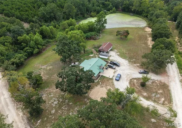 Photo 3 of Single family home for sale at 148 Sudhammer Rd, Iberia, MO 65486 | MLS# MIS26058377 | Listing updated on 2026-10-03