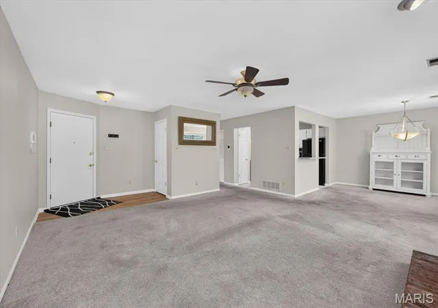 Listing Photo 5 - Condo for sale in building located at 618 Pine Ridge Trails Ct, Ballwin, MO 63021 - Unit #203