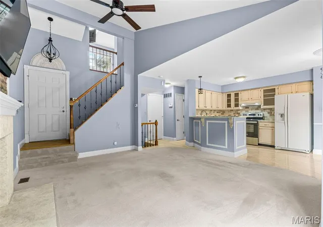 Photo 4 of Sale Pending at 13027 King Arthur Spur, Saint Louis, MO 63146 | MLS# MIS26058418 | Listing updated on 2026-09-14