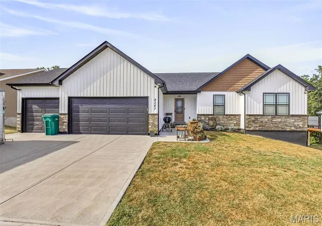 Photo 2 of Single family home for sale at 4343 Lockeport Landing, Hillsboro, MO 63050 | MLS# MIS26058449 | Listing updated on 2026-09-11