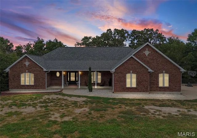 Single family home for sale at 555 Kensington Pl, Festus, MO 63028 | MLS# MIS26058475