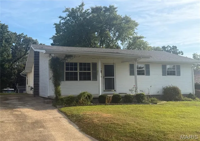 Photo 1 of Single family home for sale at 1302 Gardner St #1304, Poplar Bluff, MO 63901 | MLS# MIS26058520 | Listing updated on 2026-09-10