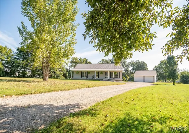 Single family home for sale at 25856 County Rd 249, Puxico, MO 63960 | MLS# MIS26058539