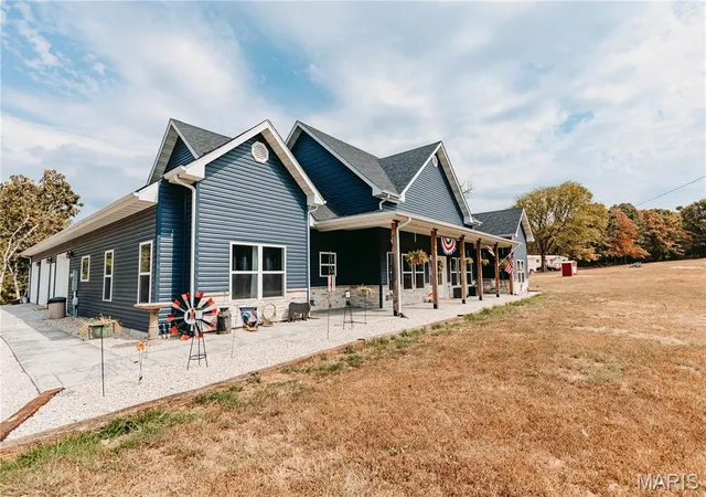 Single family home for sale at 25925 Springfield Rd, Waynesville, MO 65583 | MLS# MIS26058541