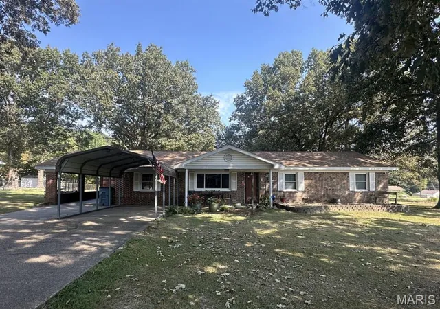 Photo 1 of Single family home for sale at 17237 Sam Dr, Dexter, MO 63841 | MLS# MIS26058543 | Listing updated on 2026-10-02