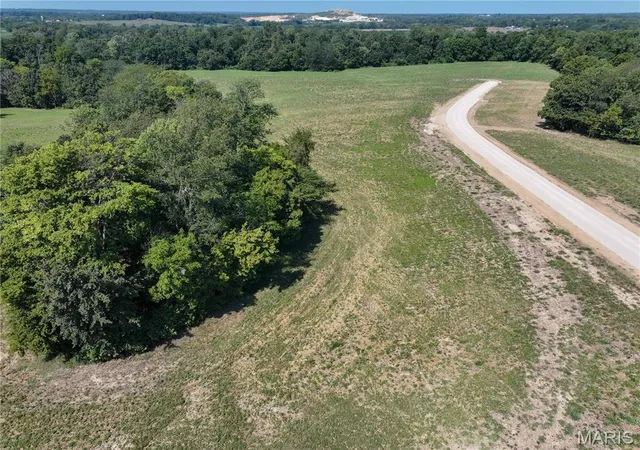 Photo 2 of Land for sale at Tract #2 Off Ames Way, Jackson, MO 63755 | MLS# MIS26058562 | Listing updated on 2026-09-10