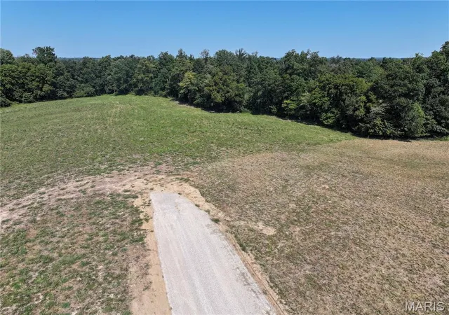 Photo 2 of Land for sale at Tract #3 Off Ames Way, Jackson, MO 63755 | MLS# MIS26058570 | Listing updated on 2026-09-10