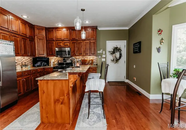 Photo 3 of Sale Pending at 17310 Long Ridge, Saint Robert, MO 65584 | MLS# MIS26058572 | Listing updated on 2026-09-22