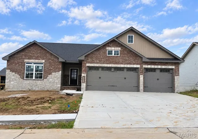 Photo 1 of Single family home for sale at 1839 Robins Ml Ct, Maryville, IL 62062 | MLS# MIS26058586 | Listing updated on 2026-09-12