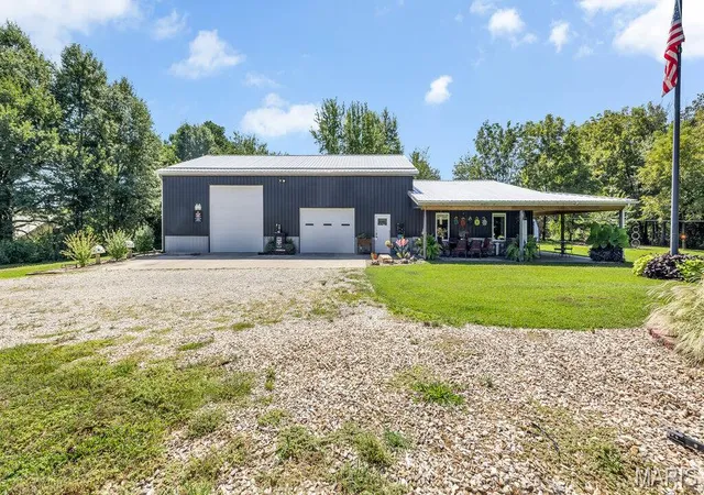 Photo 2 of Single family home for sale at 4393 Highway, New Haven, MO 63068 | MLS# MIS26058601 | Listing updated on 2026-09-11