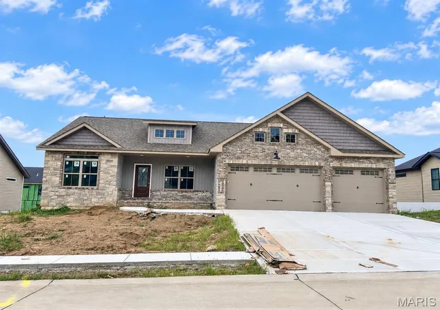 Photo 1 of Single family home for sale at 1843 Robins Ml Ct, Maryville, IL 62062 | MLS# MIS26058603 | Listing updated on 2026-09-12