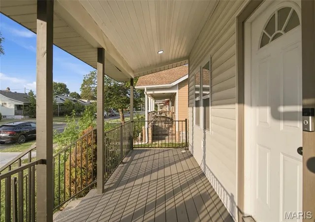 Photo 4 of Single family home for sale at 2842 Washington Ave, Granite City, IL 62040 | MLS# MIS26058628 | Listing updated on 2026-10-13