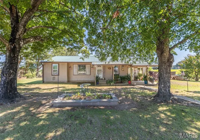 Photo 2 of Single family home for sale at 1612 Ripley 142e 20, Doniphan, MO 63935 | MLS# MIS26058631 | Listing updated on 2026-09-16