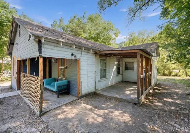 Photo 1 of Single family home for sale at 1150 South Rd, Ellington, MO 63638 | MLS# MIS26058671 | Listing updated on 2026-09-29