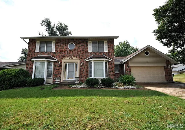 Photo 2 of Single family home for sale at 3604 Viembra Dr, Florissant, MO 63034 | MLS# MIS26058673 | Listing updated on 2026-09-11