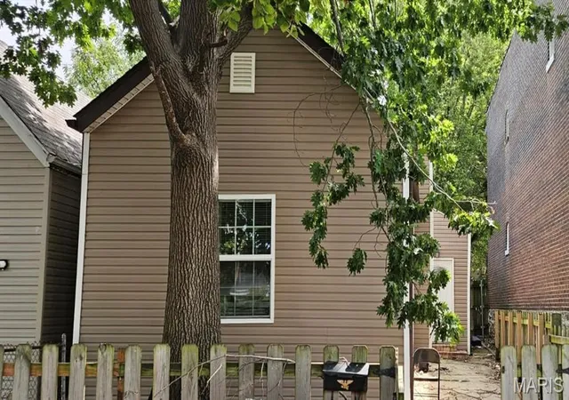 Photo 1 of Single family home for sale at 8216 Virginia Ave, Saint Louis, MO 63111 | MLS# MIS26058683 | Listing updated on 2026-09-10