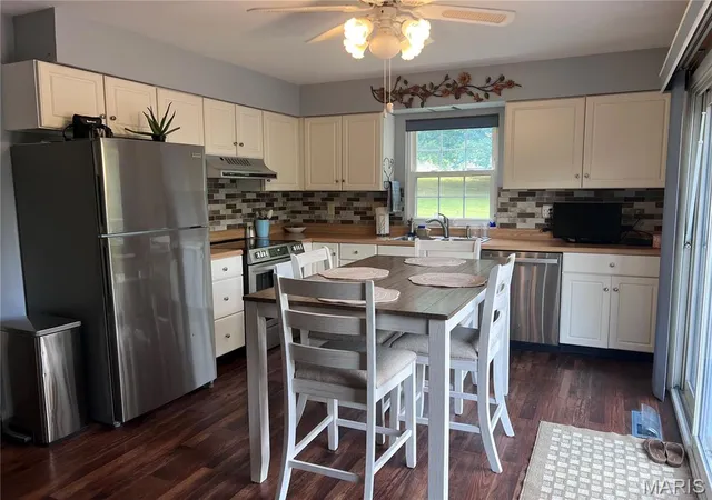 Photo 4 of Single family home for sale at 4 Laura Ln, Festus, MO 63028 | MLS# MIS26058684 | Listing updated on 2026-09-14