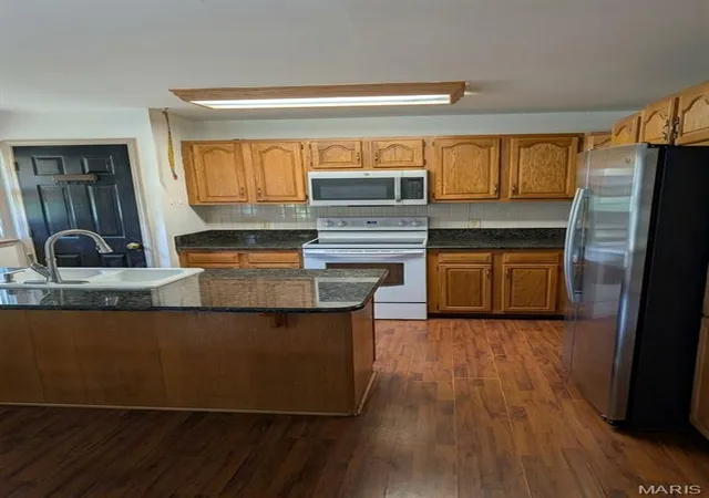 Photo 2 of Single family home for sale at 11547 Big River Rd, Belgrade, MO 63622 | MLS# MIS26058749 | Listing updated on 2026-09-11