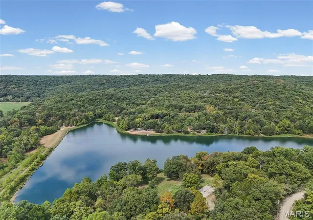 Photo 3 of House for sale at 2141 Big River Trl, De Soto, MO 63020 | MLS# MIS26058810 | Listing updated on 2026-09-15