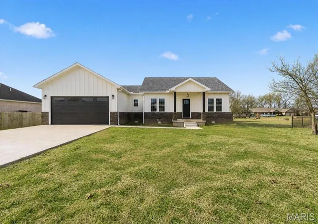 Photo 1 of Single family home for sale at 2707 M Mayfield Dr, Mountain Grove, MO 65711 | MLS# MIS26058818 | Listing updated on 2026-09-14