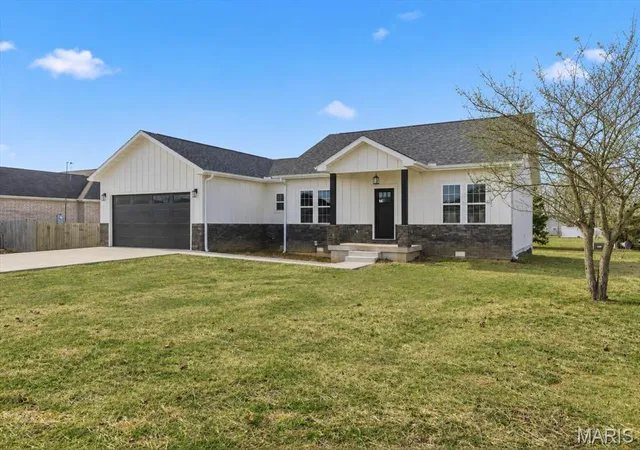 Photo 2 of Single family home for sale at 2707 M Mayfield Dr, Mountain Grove, MO 65711 | MLS# MIS26058818 | Listing updated on 2026-09-14