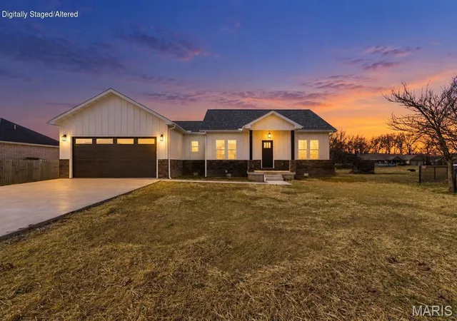 Photo 3 of Single family home for sale at 2707 M Mayfield Dr, Mountain Grove, MO 65711 | MLS# MIS26058818 | Listing updated on 2026-09-14