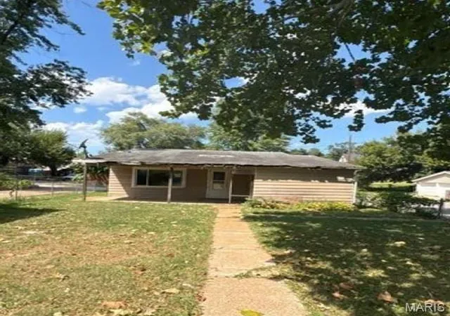 Single family home for sale at 9501 Kirchner Ave, Saint Louis, MO 63125 | MLS# MIS26058820