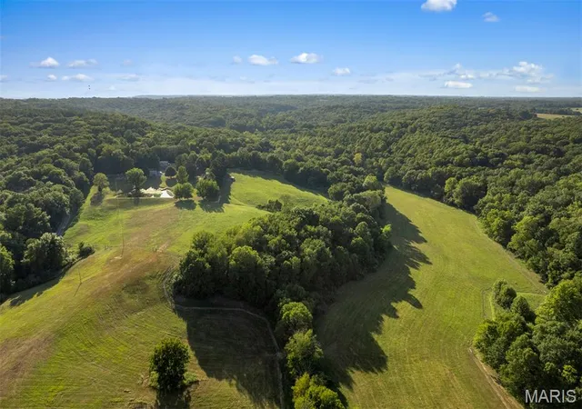 Photo 1 of Sale Pending at 537 Morber Rd, Ava, IL 62907 | MLS# MIS26058841 | Listing updated on 2026-09-21