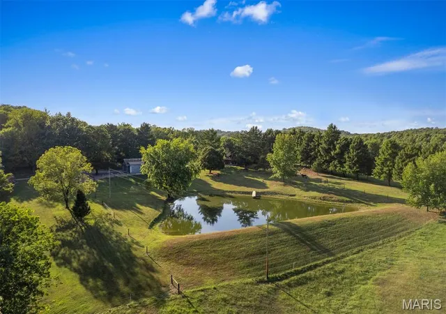 Photo 3 of Sale Pending at 537 Morber Rd, Ava, IL 62907 | MLS# MIS26058841 | Listing updated on 2026-09-21