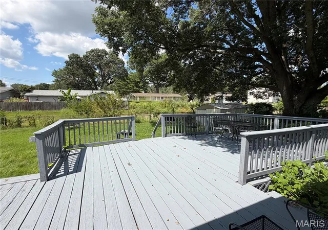 Photo 3 of Single family home for sale at 2575 Valley Brk Dr, Florissant, MO 63031 | MLS# MIS26058897 | Listing updated on 2026-09-11