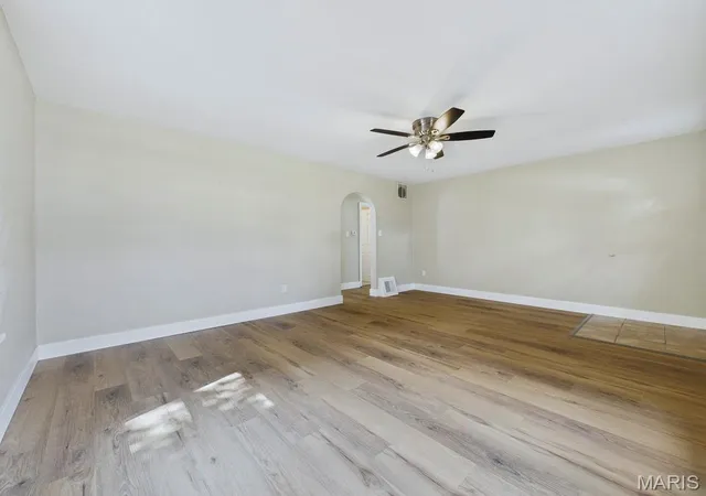 Photo 4 of Sale Pending at 448 N 2nd Street, Wood River, IL 62095 | MLS# MIS26058922 | Listing updated on 2026-10-18