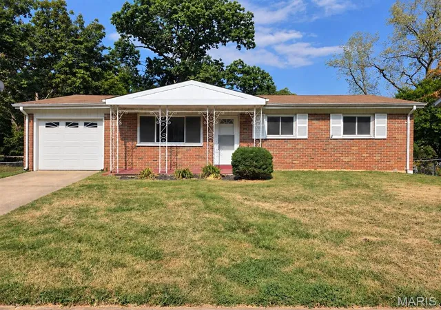 Single family home for sale at 4271 Martyridge Dr, Saint Louis, MO 63129 | MLS# MIS26058936