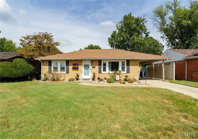 Photo 1 of Sale Pending at 1611 Clark Ave, Granite City, IL 62040 | MLS# MIS26058998 | Listing updated on 2026-09-15