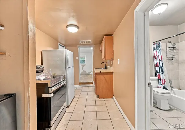 Photo 3 of Single family home for sale at 10320 Baron Dr, Saint Louis, MO 63136 | MLS# MIS26059016 | Listing updated on 2026-09-23