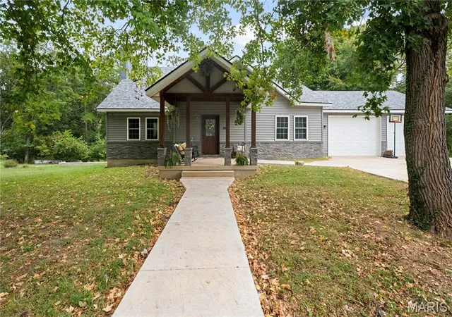Photo 4 of Single family home for sale at 805 N 1st Street, Steelville, MO 65565 | MLS# MIS26059042 | Listing updated on 2026-09-12