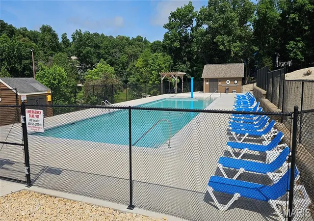 Photo 3 of Sale Pending at 796 W Gray Friar Dr, Marthasville, MO 63357 | MLS# MIS26059046 | Listing updated on 2026-09-15