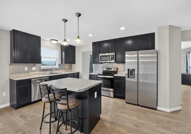 Photo 3 of Single family home for sale at 2762 Winding Valley Dr, Fenton, MO 63026 | MLS# MIS26059058 | Listing updated on 2026-09-23