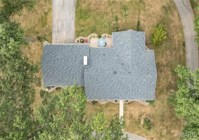 Photo 4 of Single family home for sale at 24018 State Hwy 16, Jerseyville, IL 62052 | MLS# MIS26059064 | Listing updated on 2026-09-21