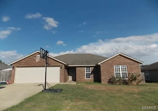 Photo 1 of Single family home for sale at 4598 Edinburgh Dr, Jonesboro, AR 72405 | MLS# MIS26059076 | Listing updated on 2026-10-14