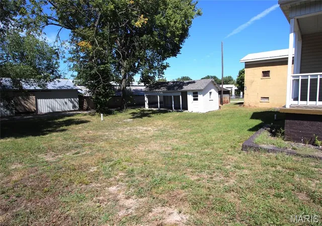 Photo 3 of Single family home for sale at 323 N Division St, Bonne Terre, MO 63628 | MLS# MIS26059088 | Listing updated on 2026-09-12