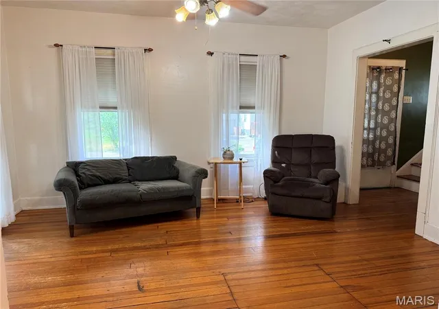 Photo 4 of Single family home for sale at 1021 N Charles St, Carlinville, IL 62626 | MLS# MIS26059197 | Listing updated on 2026-09-21