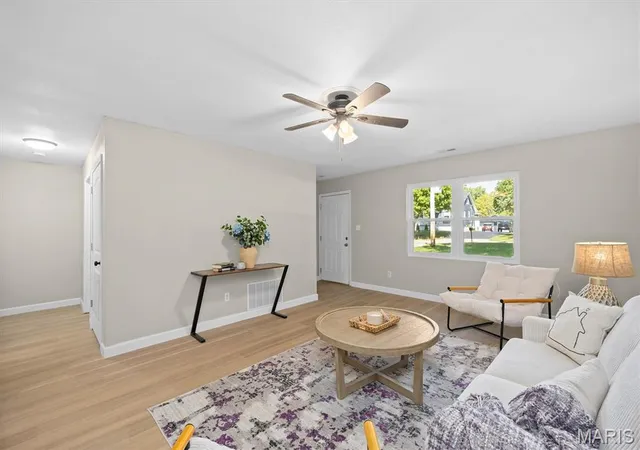 Photo 4 of Single family home for sale at 11 Edding Ln, Fairview Heights, IL 62208 | MLS# MIS26059224 | Listing updated on 2026-10-25