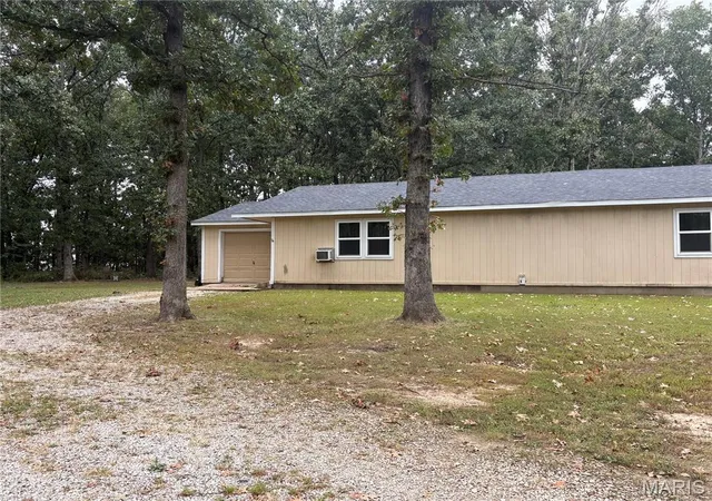 Photo 2 of Multi family home for sale at 51 Oakdale Cir, Cuba, MO 65453 | MLS# MIS26059271 | Listing updated on 2026-09-22