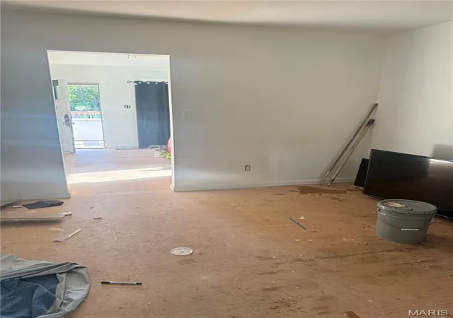 Photo 3 of Single family home for sale at 2830 W 20th Street, Granite City, IL 62040 | MLS# MIS26059303 | Listing updated on 2026-10-01