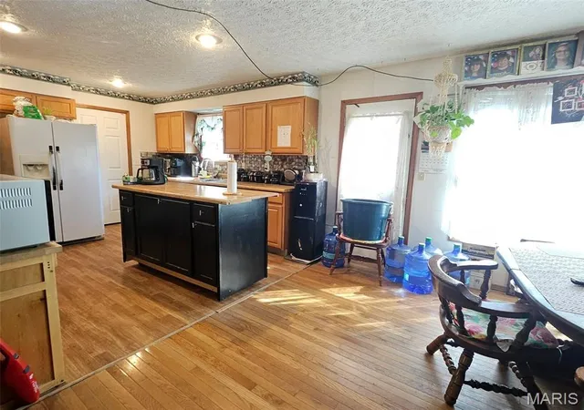 Photo 3 of Single family home for sale at 14005 Cairo Ln, Dixon, MO 65459 | MLS# MIS26059401 | Listing updated on 2026-09-14