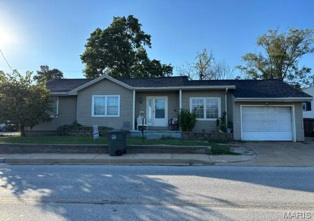 Photo 1 of Single family home for sale at 326 Forest Ave, Valley Park, MO 63088 | MLS# MIS26059474 | Listing updated on 2026-09-15