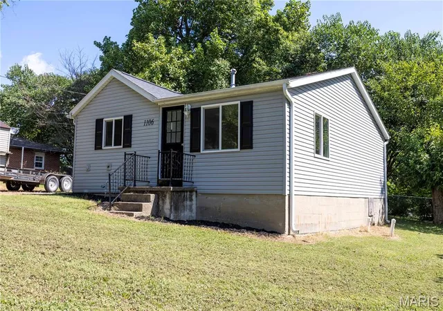 Photo 1 of Single family home for sale at 1106 N Missouri St, Cape Girardeau, MO 63701 | MLS# MIS26059507 | Listing updated on 2026-09-25