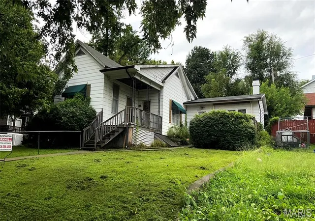 Photo 4 of Single family home for sale at 521 N 4th Street, Louisiana, MO 63353 | MLS# MIS26059538 | Listing updated on 2026-09-15