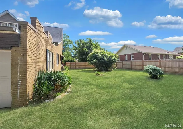 Photo 1 of Single family home for sale at 1321 Lebanon Ave, Belleville, IL 62221 | MLS# MIS26059591 | Listing updated on 2026-09-15