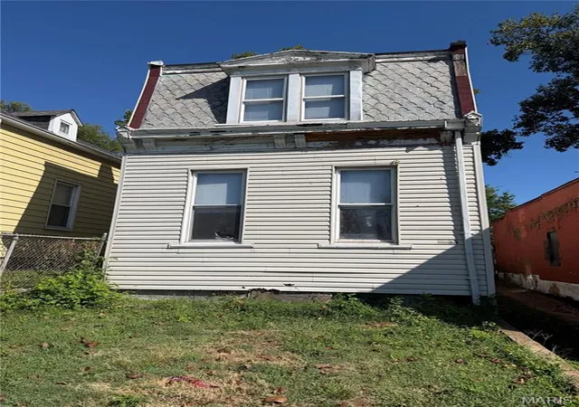 Single family home for sale at 2233 Gasconade St, Saint Louis, MO 63118 | MLS# MIS26059651